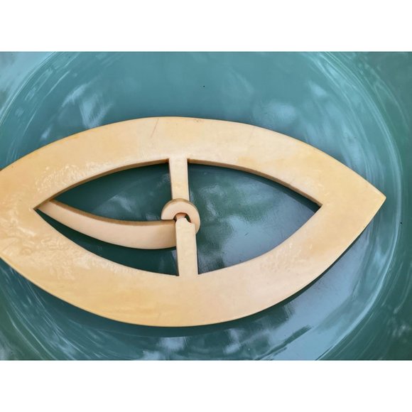 Antique Art Deco HUGE carved Celluloid Ladies Belt Buckle 5" - Picture 8 of 9